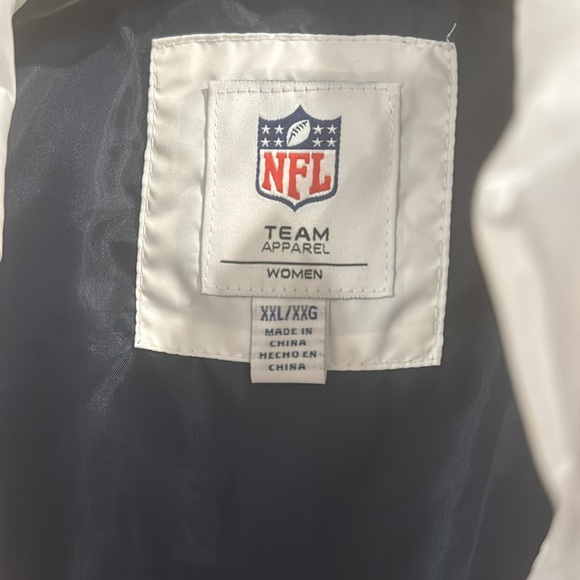 NFL New England Patriots Women’s White Vest, size XXL - Picture 3 of 4